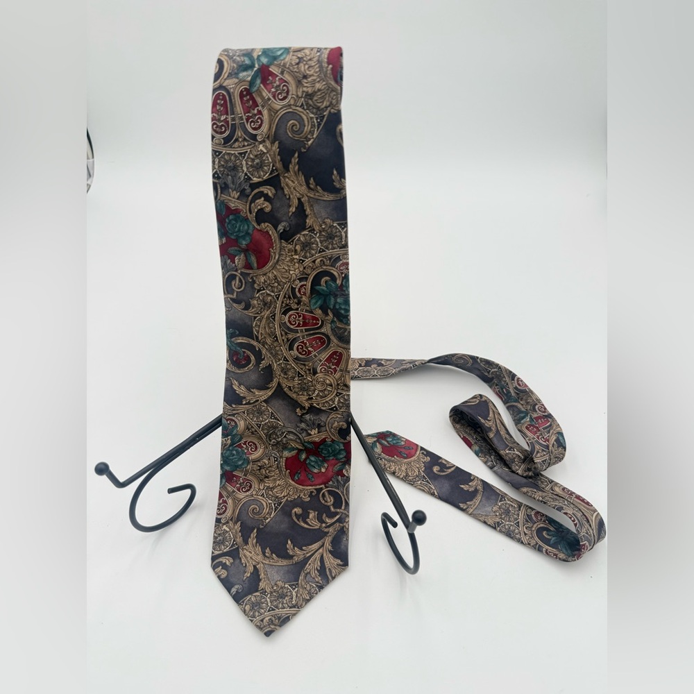 BILL BLASS Men's Abstract Floral Pattern Tie  - 100% Silk - navy, gold, red 56”